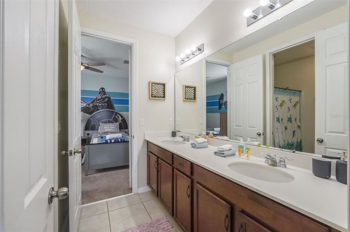 Image No.36-7 Bed House for sale