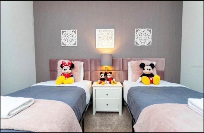 Image No.9-5 Bed House for sale