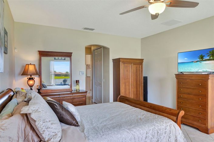 Image No.26-4 Bed House for sale