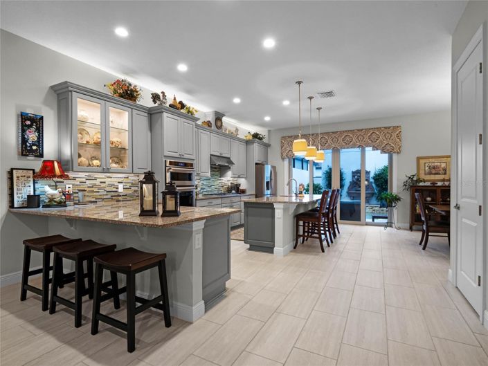 Image No.10-4 Bed Townhouse for sale