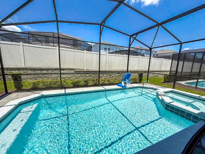 Image No.20-7 Bed House for sale