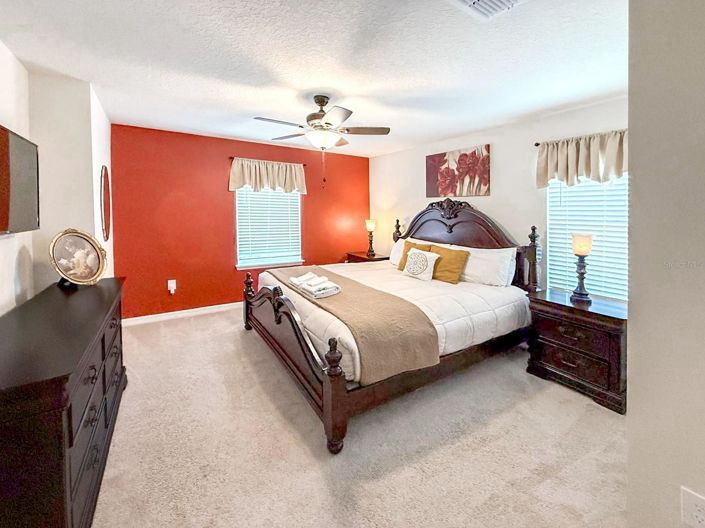 Image No.25-7 Bed House for sale