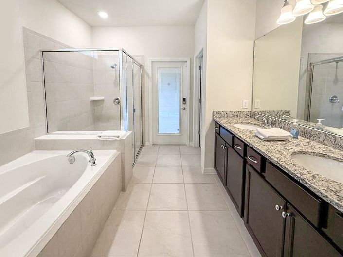 Image No.5-7 Bed House for sale