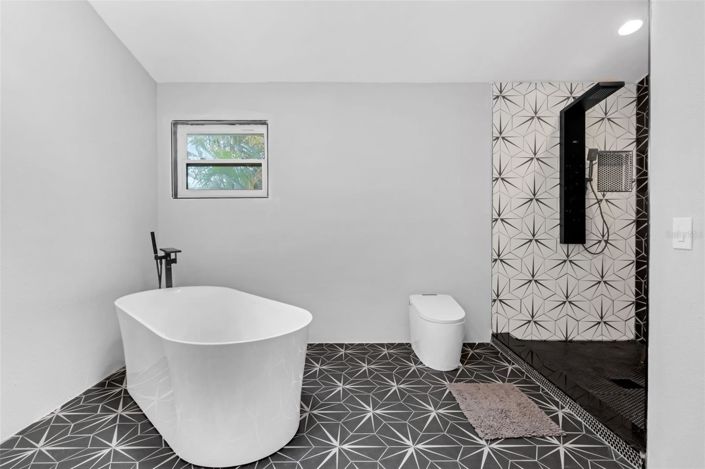 Image No.19-3 Bed House for sale