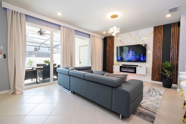 Image No.19-5 Bed Townhouse for sale