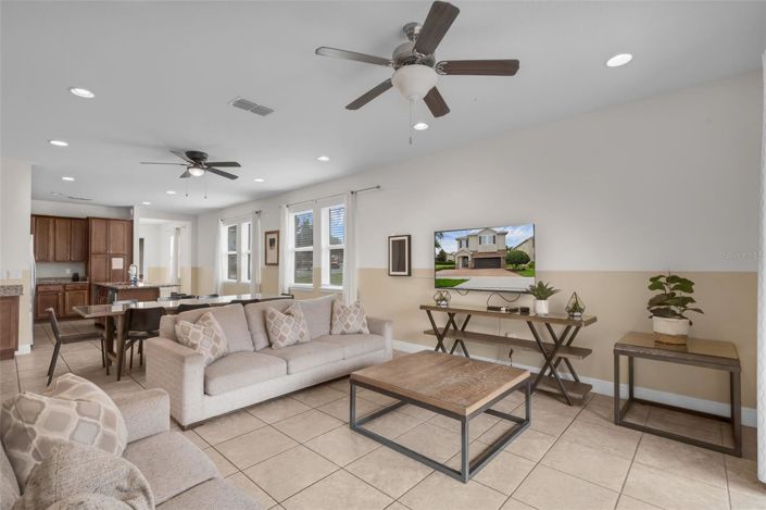 Image No.5-Maison de 8 chambres à vendre à Kissimmee