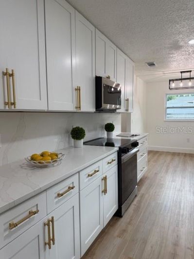 Image No.11-4 Bed House for sale