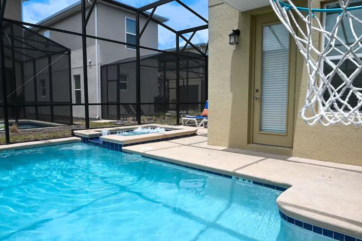 Image No.30-5 Bed House for sale