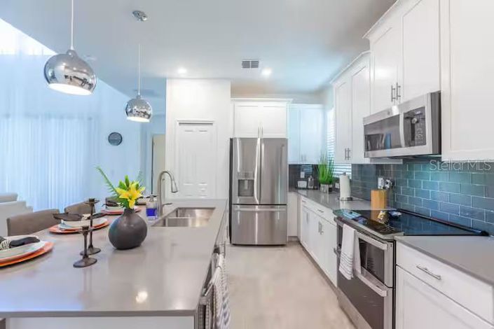 Image No.4-5 Bed House for sale