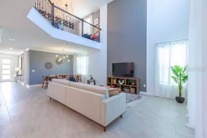 Image No.50-5 Bed House for sale