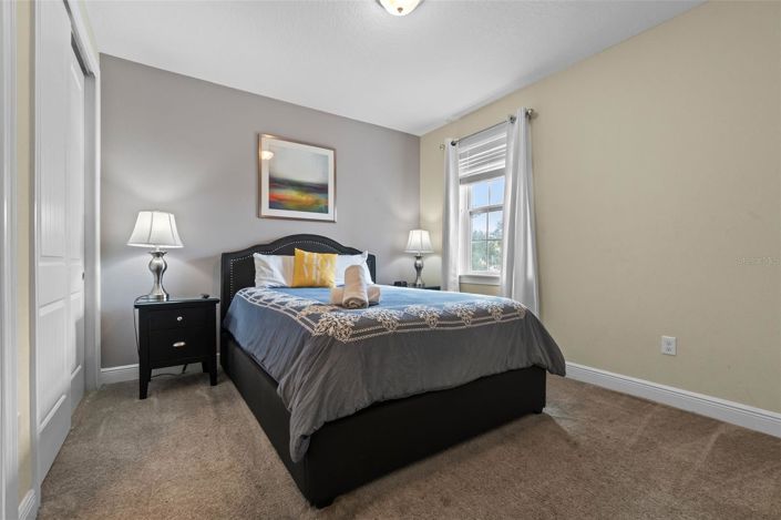 Image No.24-8 Bed House for sale