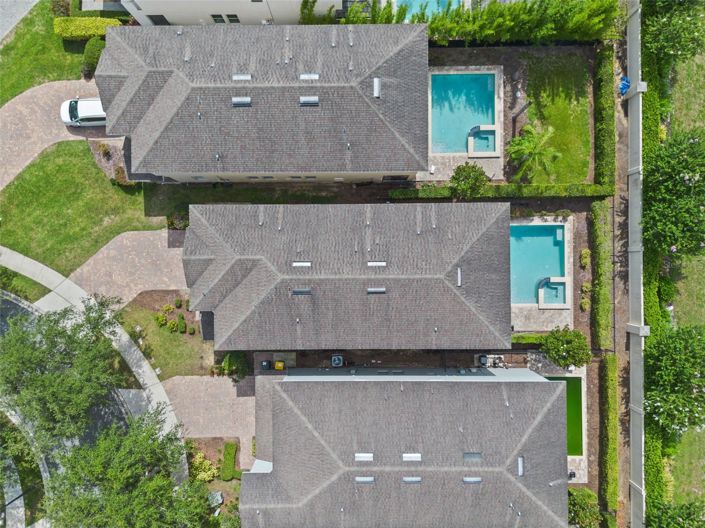 Image No.32-8 Bed House for sale