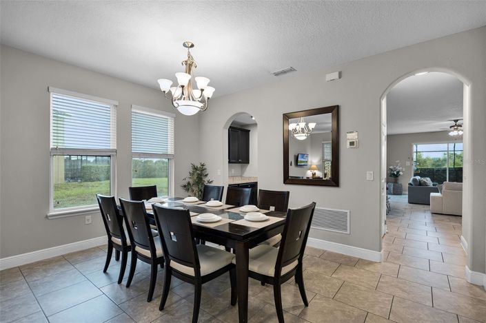 Image No.10-7 Bed House for sale