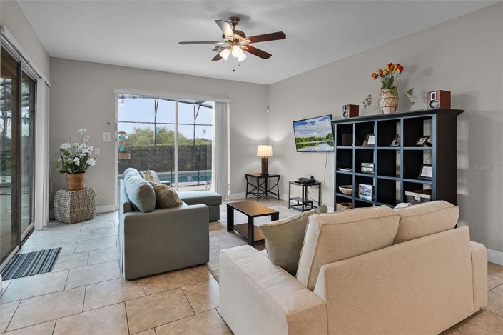 Image No.11-7 Bed House for sale