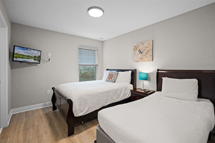 Image No.35-7 Bed House for sale