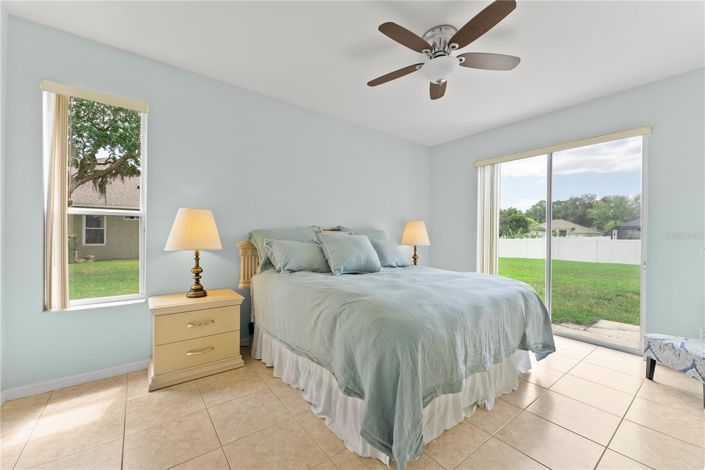 Image No.18-6 Bed House for sale