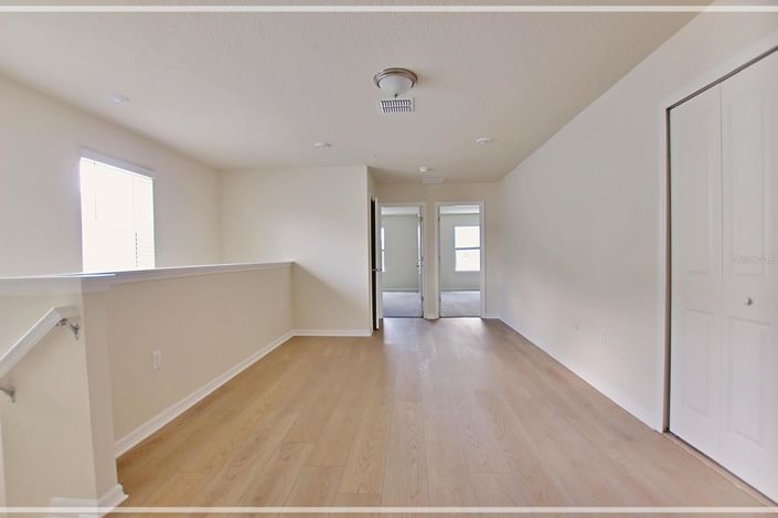 Image No.24-5 Bed Townhouse for sale