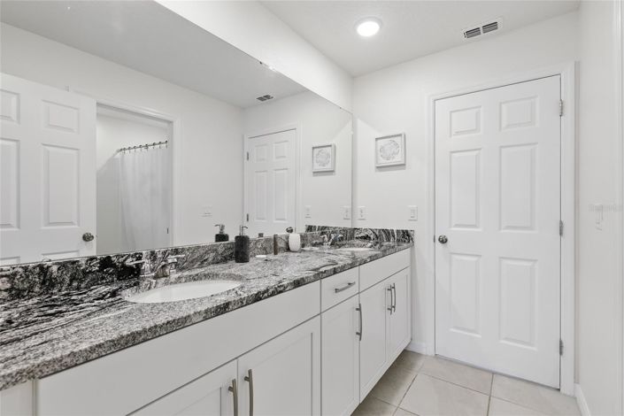 Image No.31-7 Bed House for sale