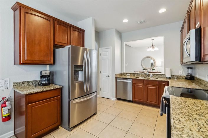 Image No.14-5 Bed House for sale