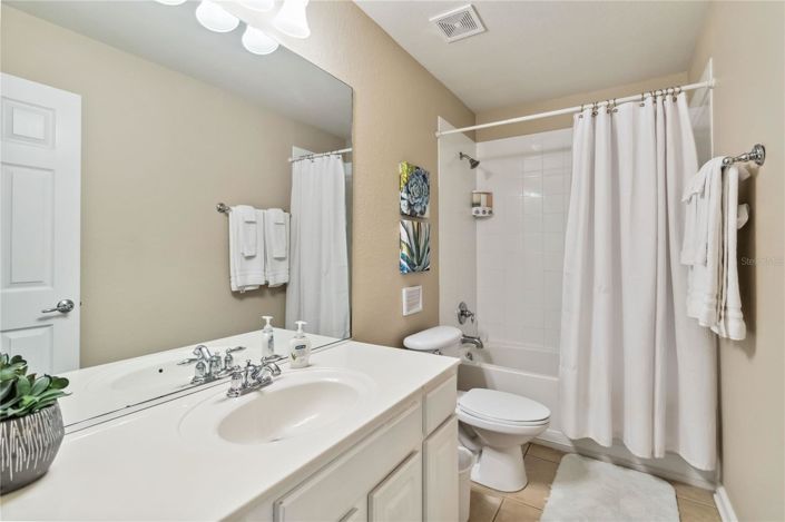 Image No.36-5 Bed House for sale