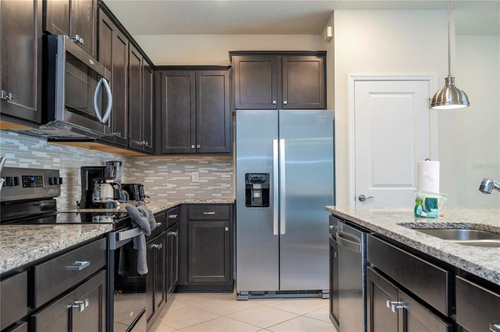 Image No.21-5 Bed Townhouse for sale