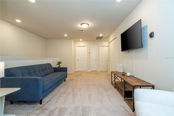 Image No.45-5 Bed Townhouse for sale