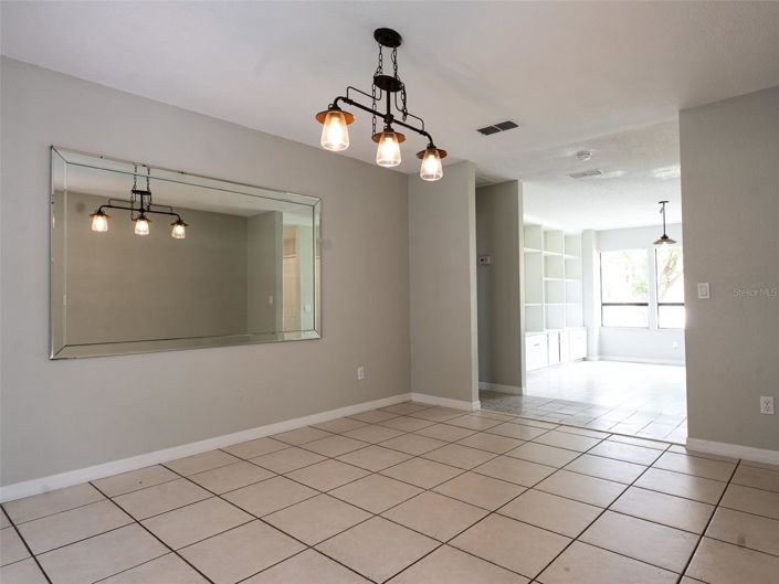 Image No.10-4 Bed House for sale