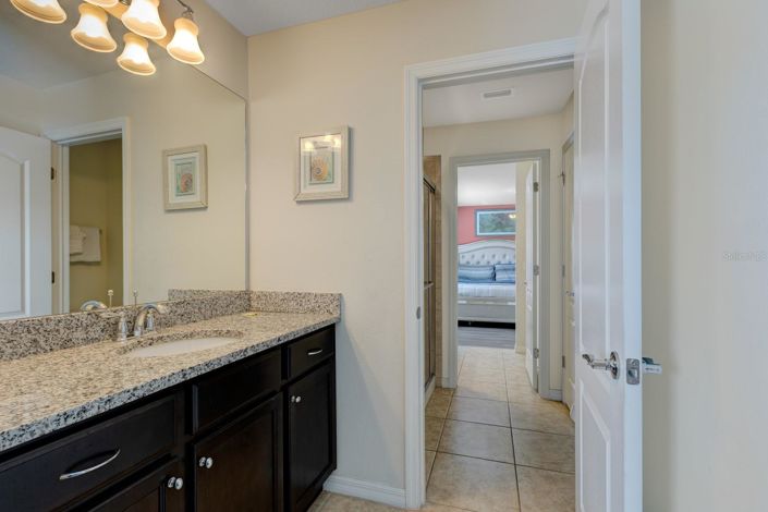 Image No.15-9 Bed House for sale