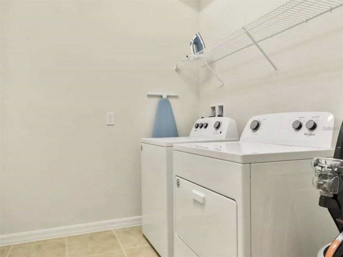 Image No.15-9 Bed House for sale