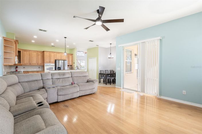 Image No.30-4 Bed House for sale