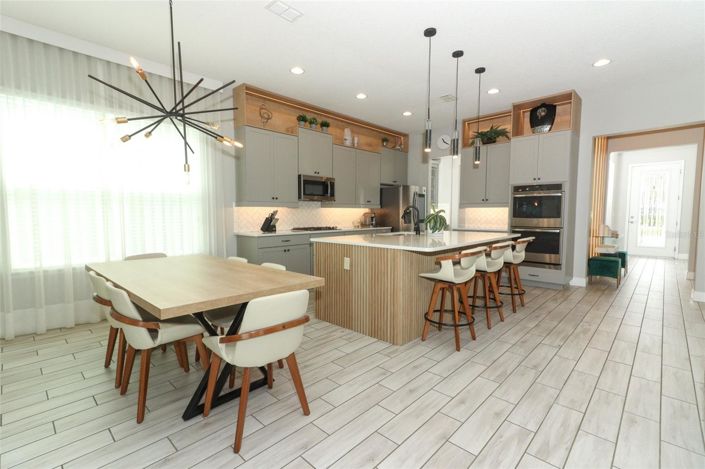 Image No.12-4 Bed House for sale