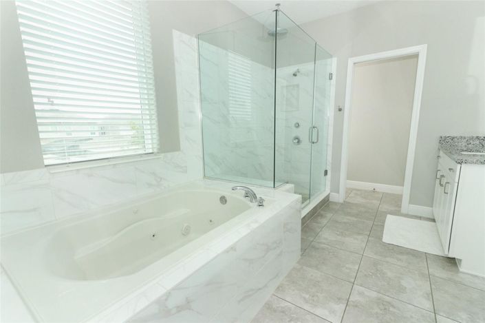 Image No.37-4 Bed House for sale