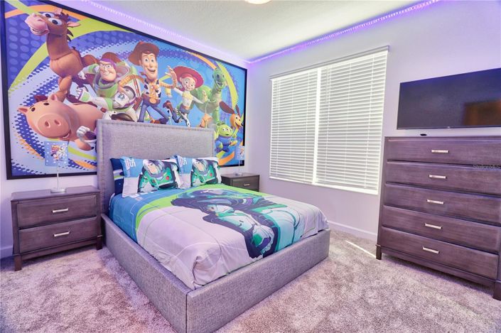 Image No.33-5 Bed House for sale