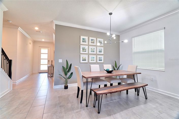 Image No.8-5 Bed House for sale