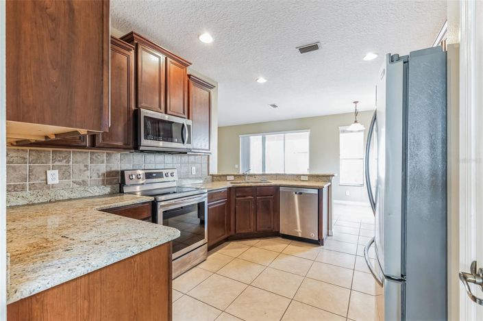 Image No.9-4 Bed House for sale