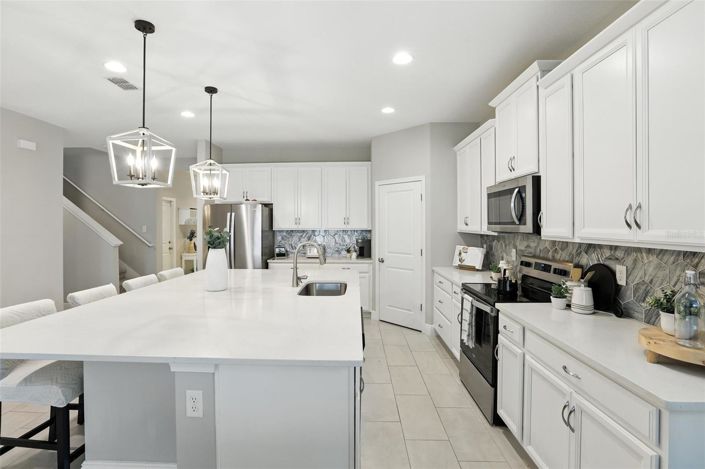 Image No.6-4 Bed House for sale