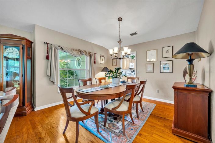 Image No.17-4 Bed House for sale