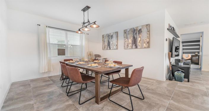 Image No.11-7 Bed House for sale