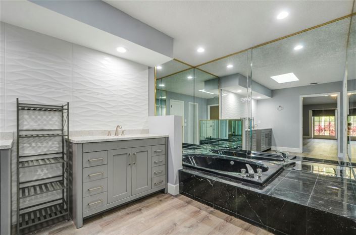 Image No.14-4 Bed House for sale