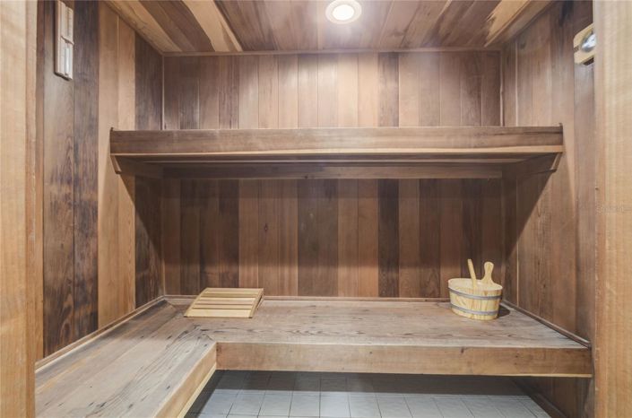 Image No.24-4 Bed House for sale