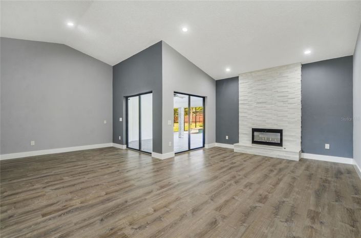 Image No.3-4 Bed House for sale