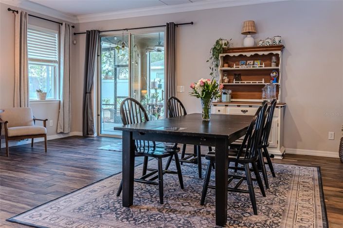 Image No.17-4 Bed House for sale