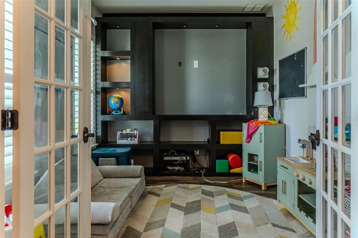 Image No.4-4 Bed House for sale