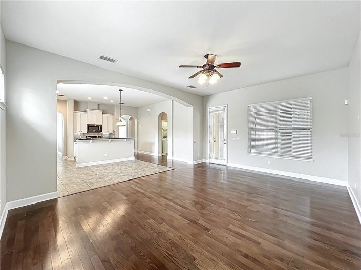 Image No.29-4 Bed House for sale