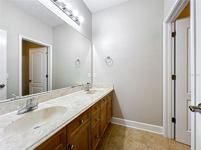 Image No.59-4 Bed House for sale