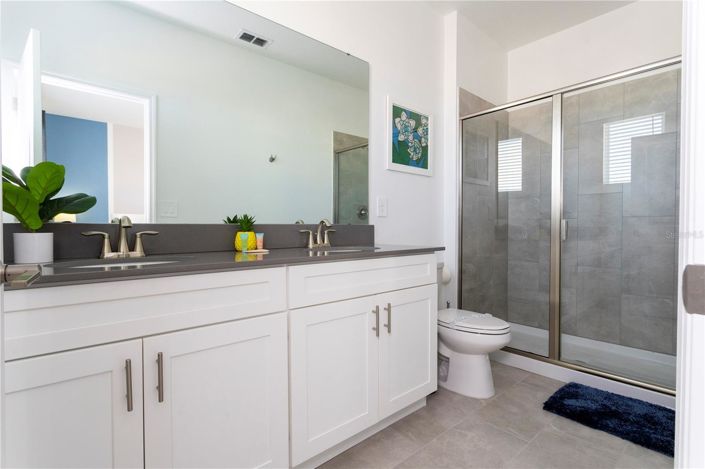 Image No.36-6 Bed House for sale