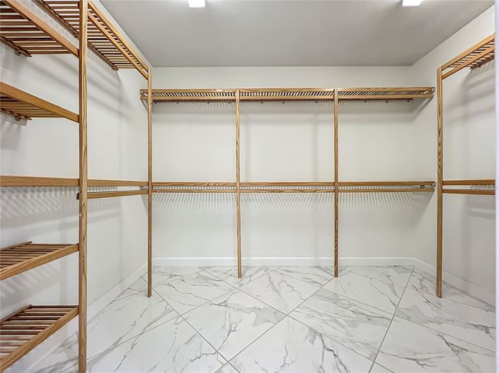 Image No.50-3 Bed Apartment for sale