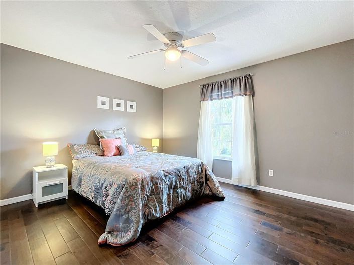 Image No.35-4 Bed House for sale