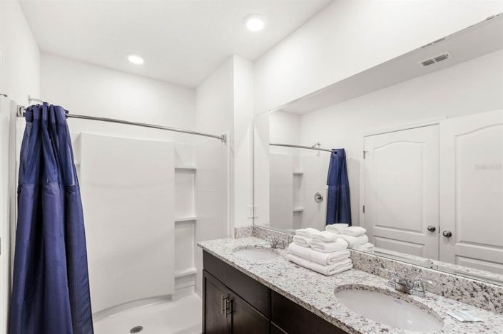 Image No.32-7 Bed House for sale