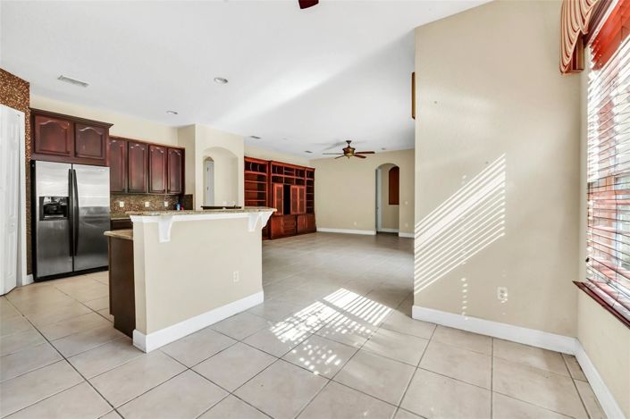 Image No.15-5 Bed House for sale